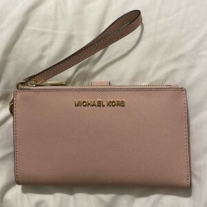 Pink Micheal Kors wallet